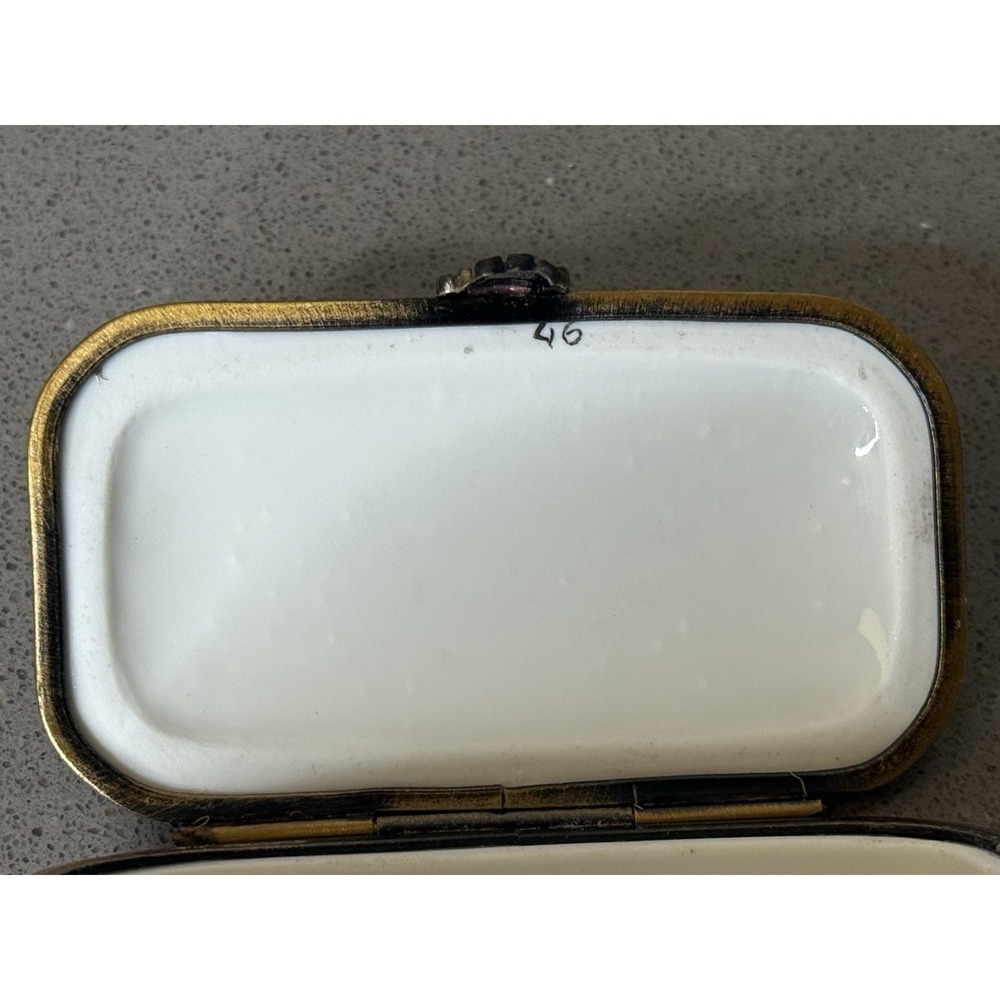 VTG Limoges France Snuff  Trinket Pill Box Peint Main SIGNED LIMITED Edition - Picture 11 of 16
